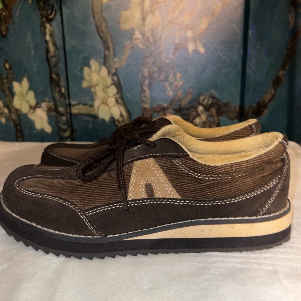 Brown Corduroy Airwalks